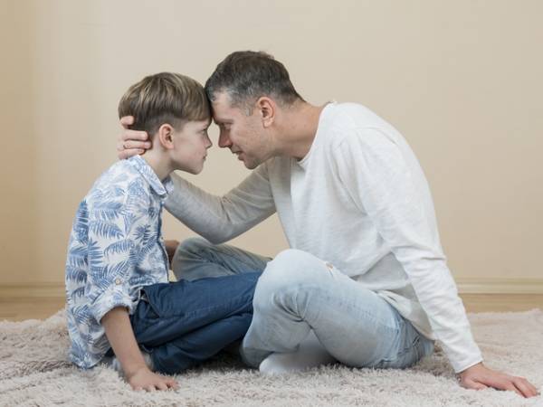 فریاد زدن برسر کودک