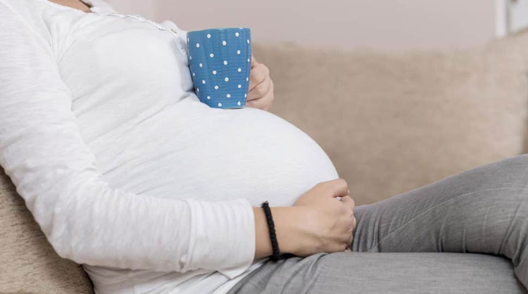 نوشیدن مایعات در هنگام بارداری