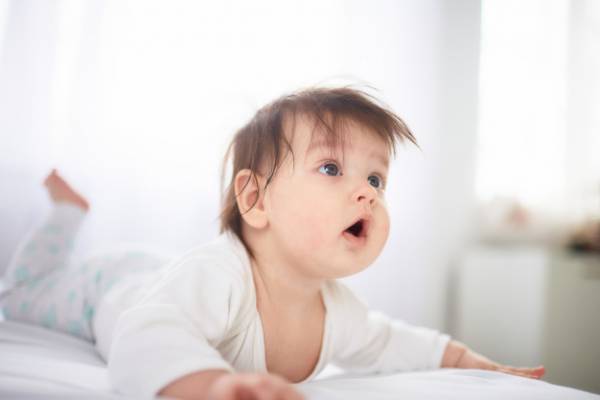 مرتب نگه داشتن موی کودک موی بلند کودک
