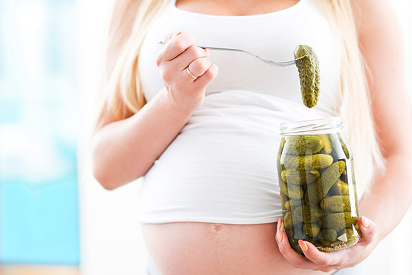 جنین پسر و تمایل به خوردن شوری و ترشی جنین پسر و تمایل به خوردن شوری و ترشی
