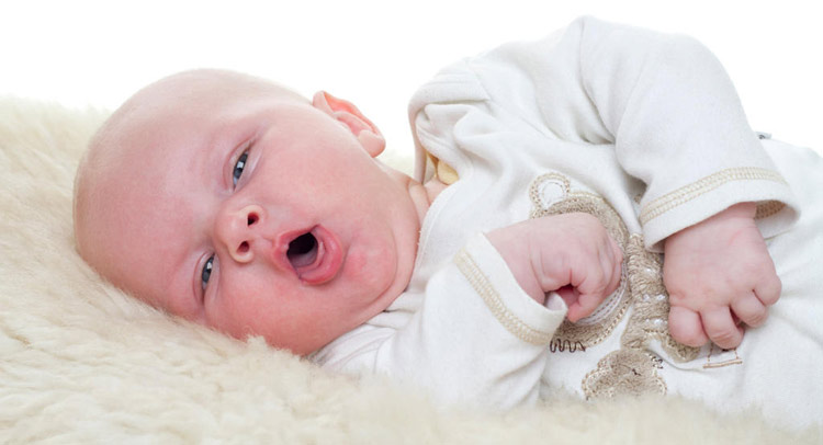 سرفه نوزاد و تب در نوزادان