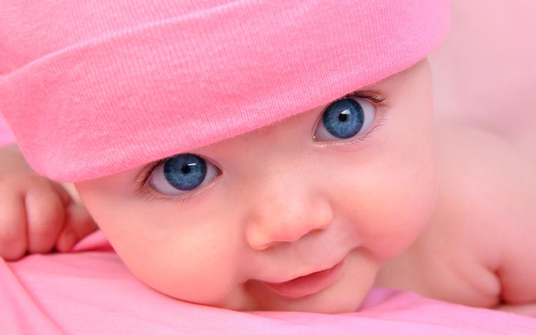 رنگ چشم نوزاد
