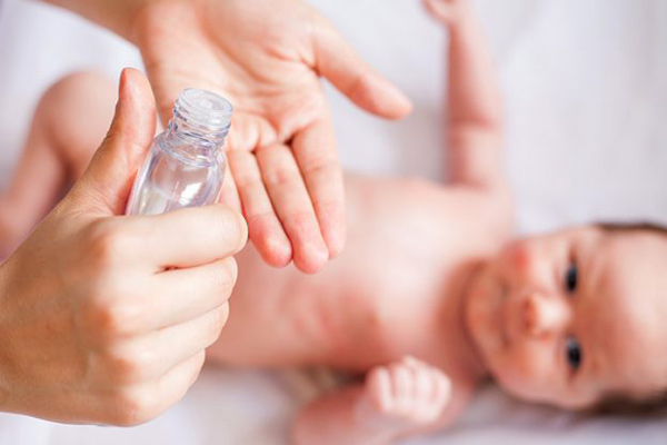 مراقبت از پوست نوزاد: نکاتی برای پوست نوزاد شما