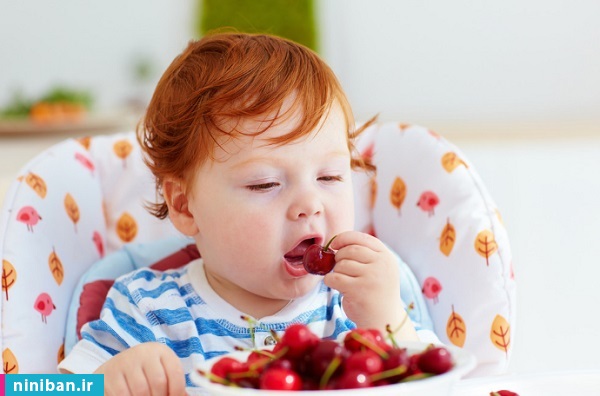تغذیه کودکان یک ساله، خطرسازترین خوراکی‌ها