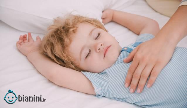 ۷ ترفند طلایی برای بیدار کردن کودک از خواب
