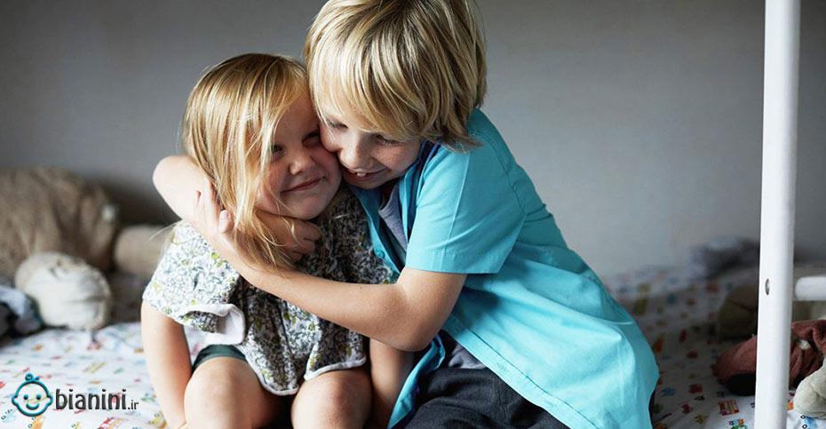 کودک از چه سنی می‌تواند از خواهر و برادر کوچکتر خود نگهداری کند؟