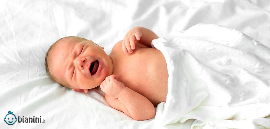 به چه علت نوزادان در خواب گریه می‌کنند؟