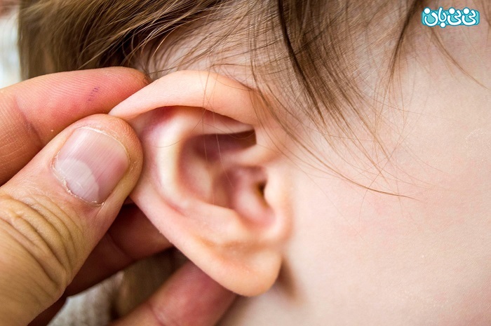 علائم عفونت گوش نوزاد چیست؟