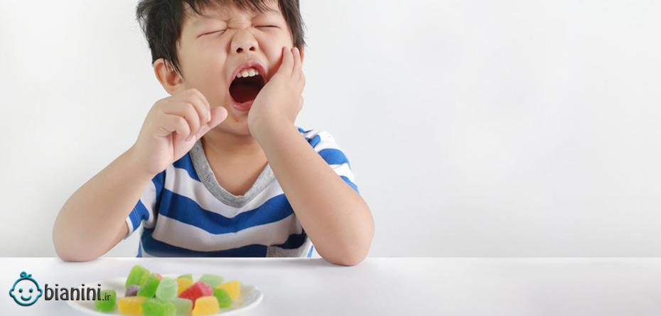 ۷ ماده غذایی که به سلامت دندان کودکان آسیب می‌رساند