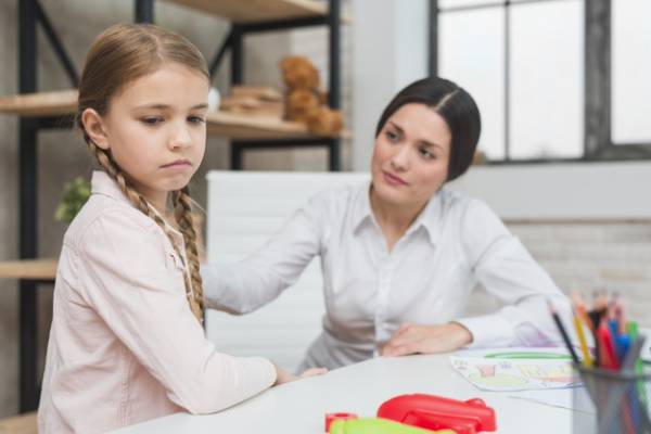 با حاضرجوابی کودکان چه کنیم؟