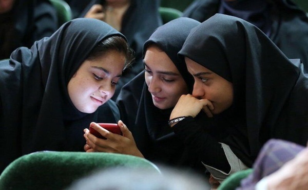 شناخت رسانه‌ها و آگاهی‌بخشی زنان در برخورد با انواع محتوا