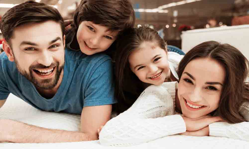 موافق صمیمیت در جمع های خانوادگی هستین؟
