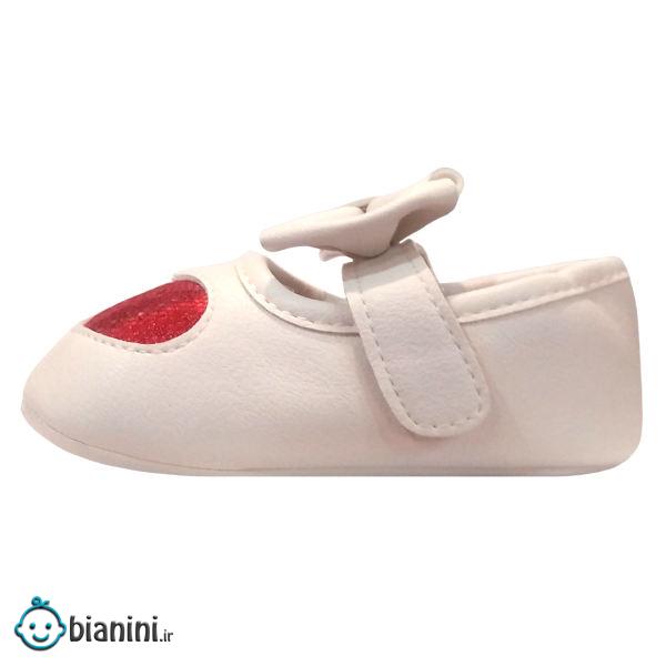 پاپوش نوزادی دخترانه طرح Heart کد M200