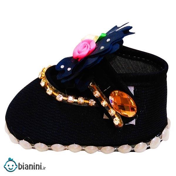 پاپوش نوزادی طرح گل کد J50