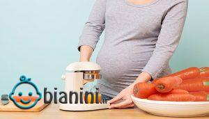 ۱۲ مورد از خواص آب هویج در بارداری